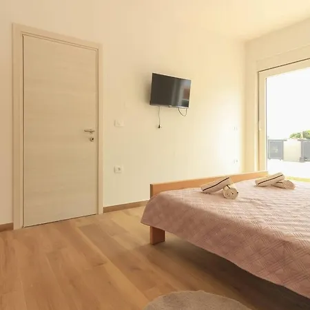 Vakantiehuis Gogo With Private Pool Šišan