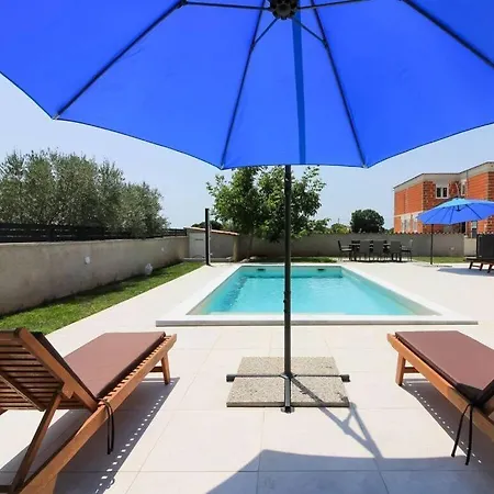 Vakantiehuis Gogo With Private Pool Šišan